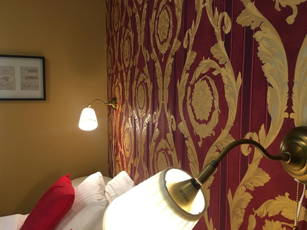 Hotel Wictoria Mariestad Exterior photo