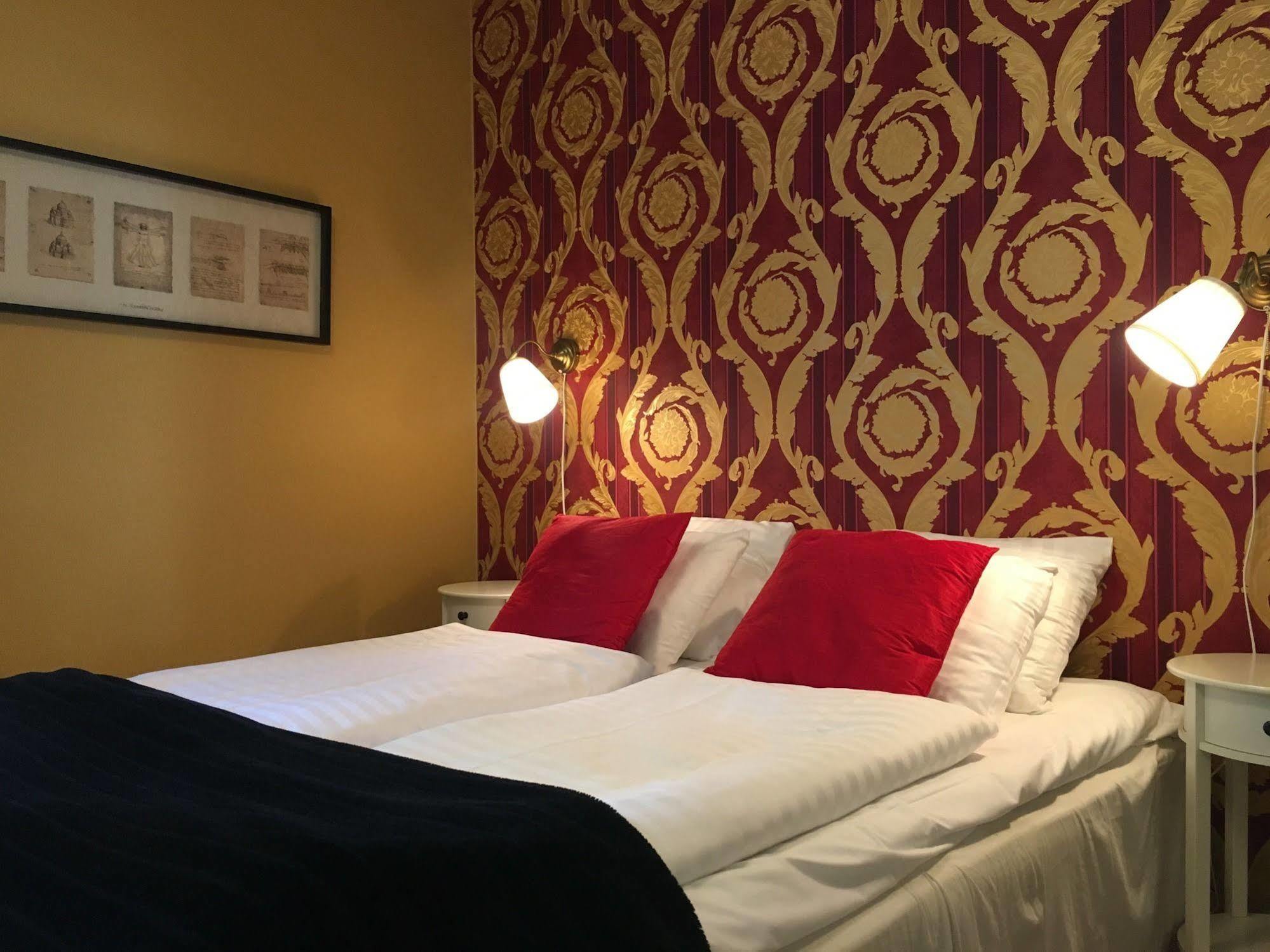Hotel Wictoria Mariestad Exterior photo