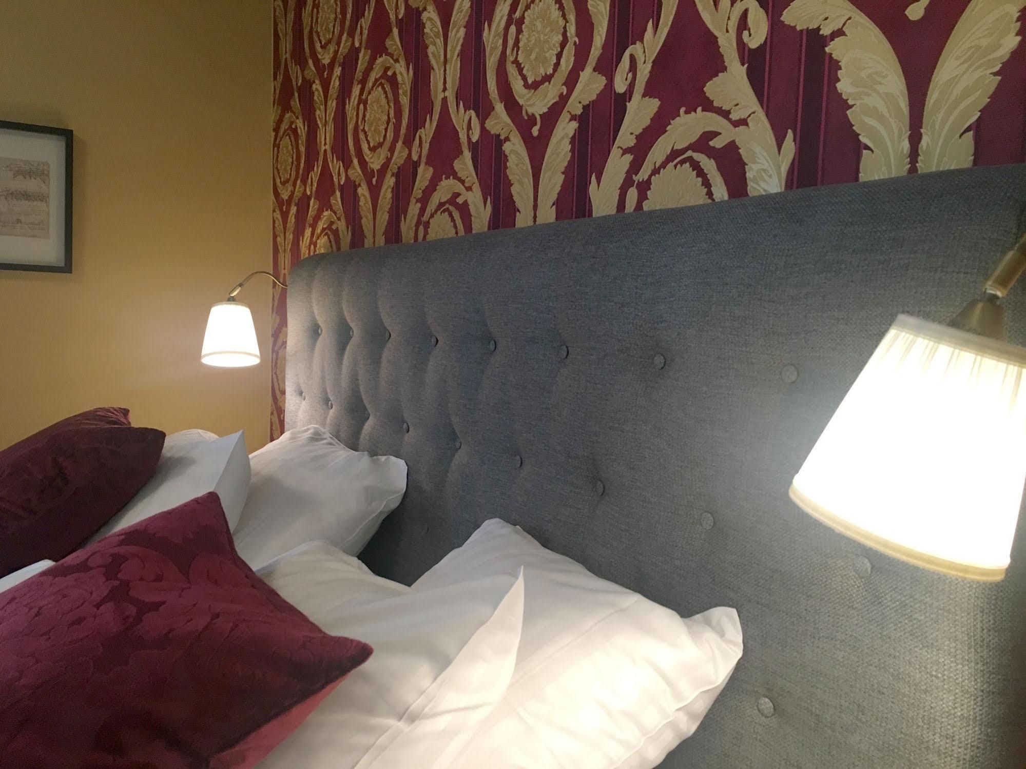Hotel Wictoria Mariestad Exterior photo