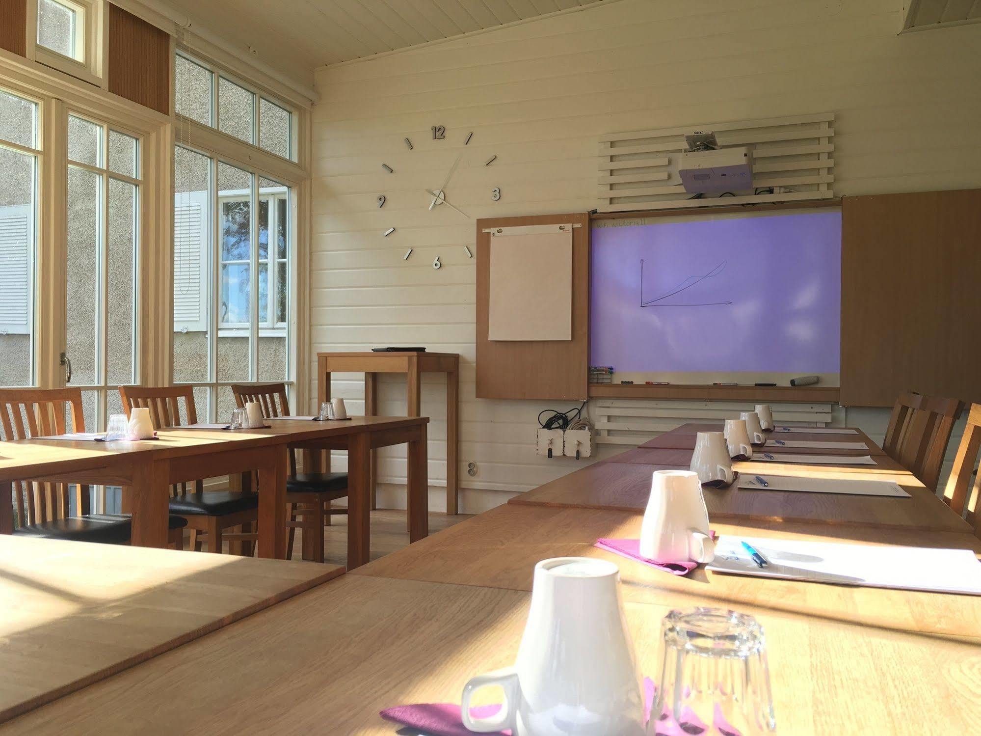 Hotel Wictoria Mariestad Exterior photo
